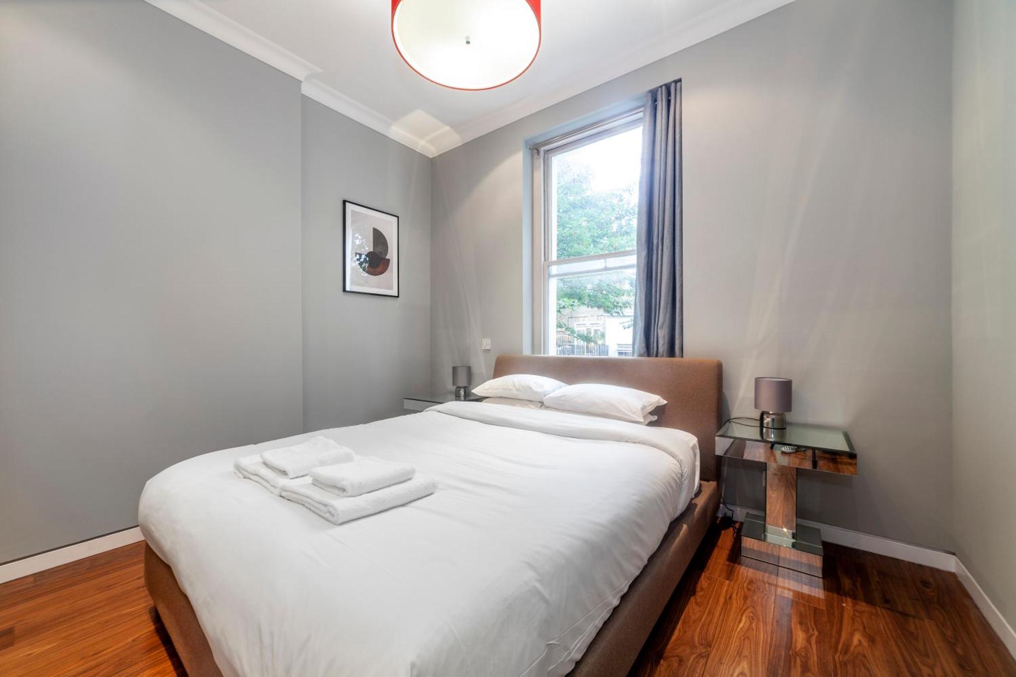 Bright & Modern 1bdr Flat Near Lakeside Road Appartement *