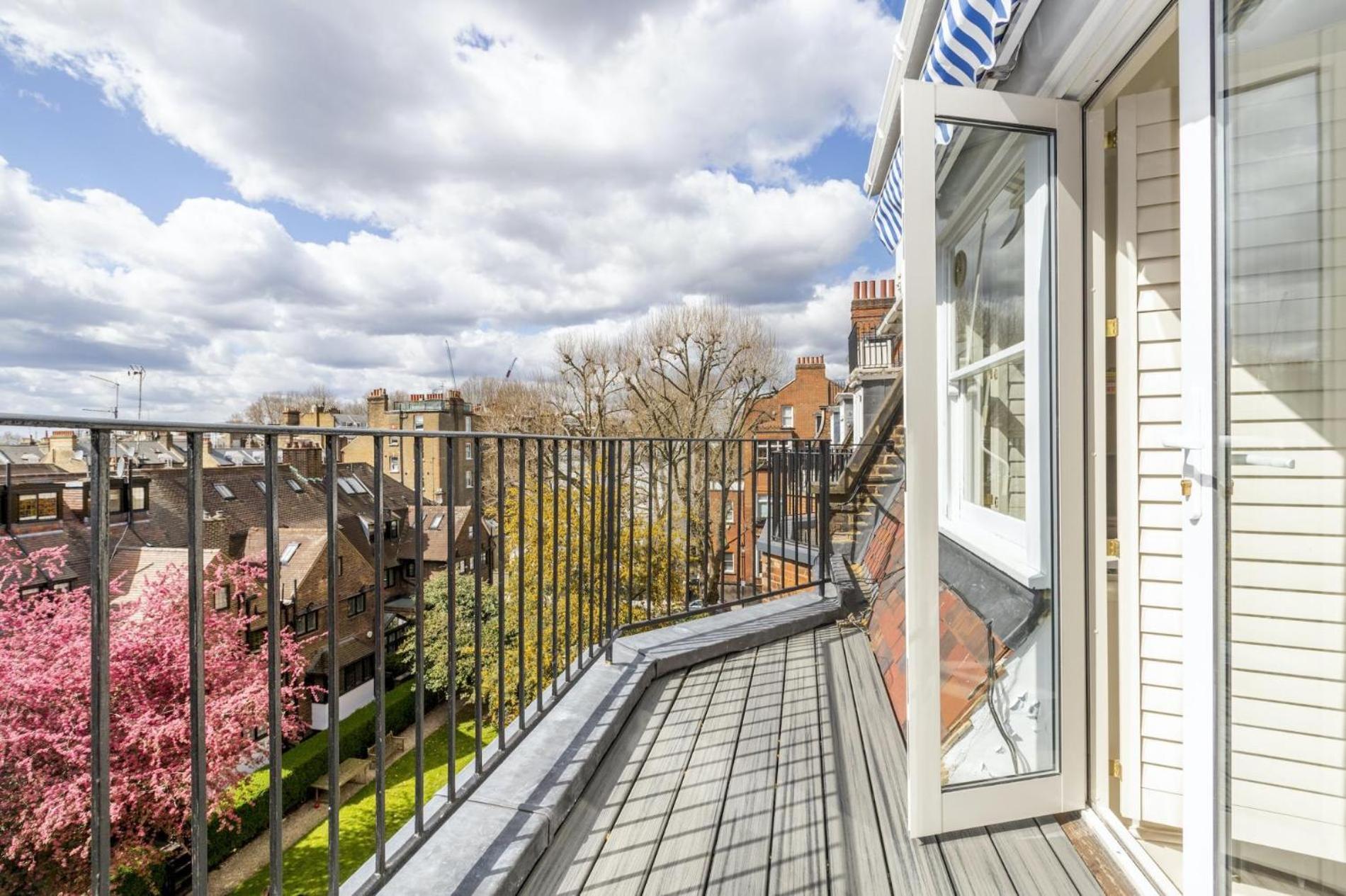 The Baby's Breath 2 Bedroom With Patio In Chelsea Apartamento