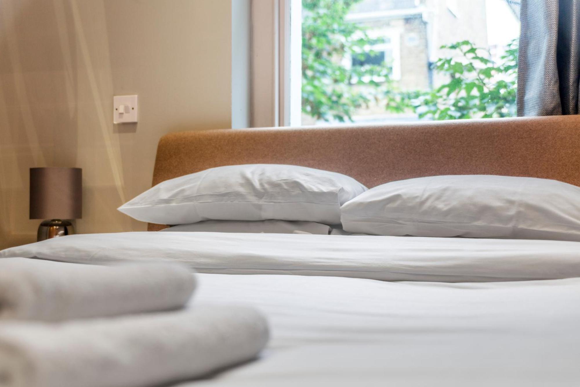 Bright & Modern 1bdr Flat Near Lakeside Road Appartement Londres