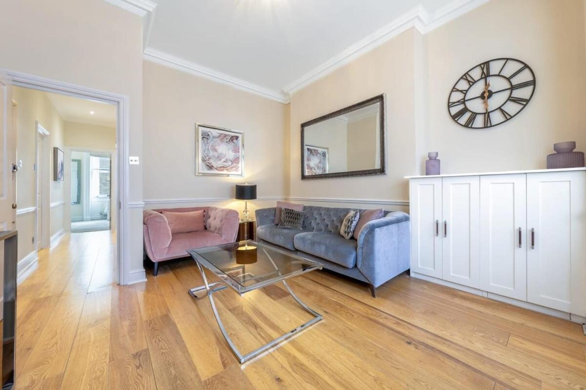 Mayfair Residences Apartamento