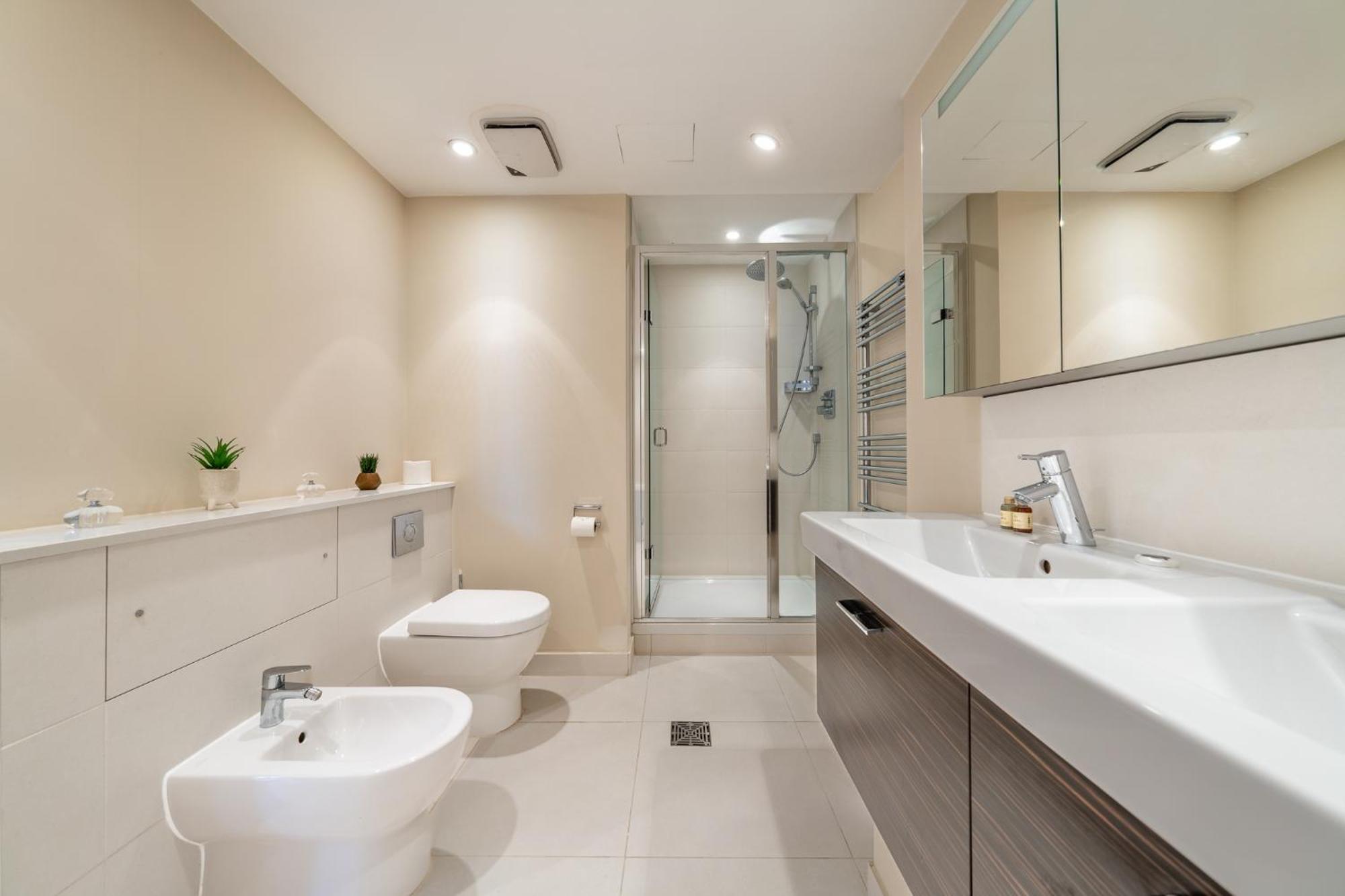 Mayfair - Exclusive Residences Apartment