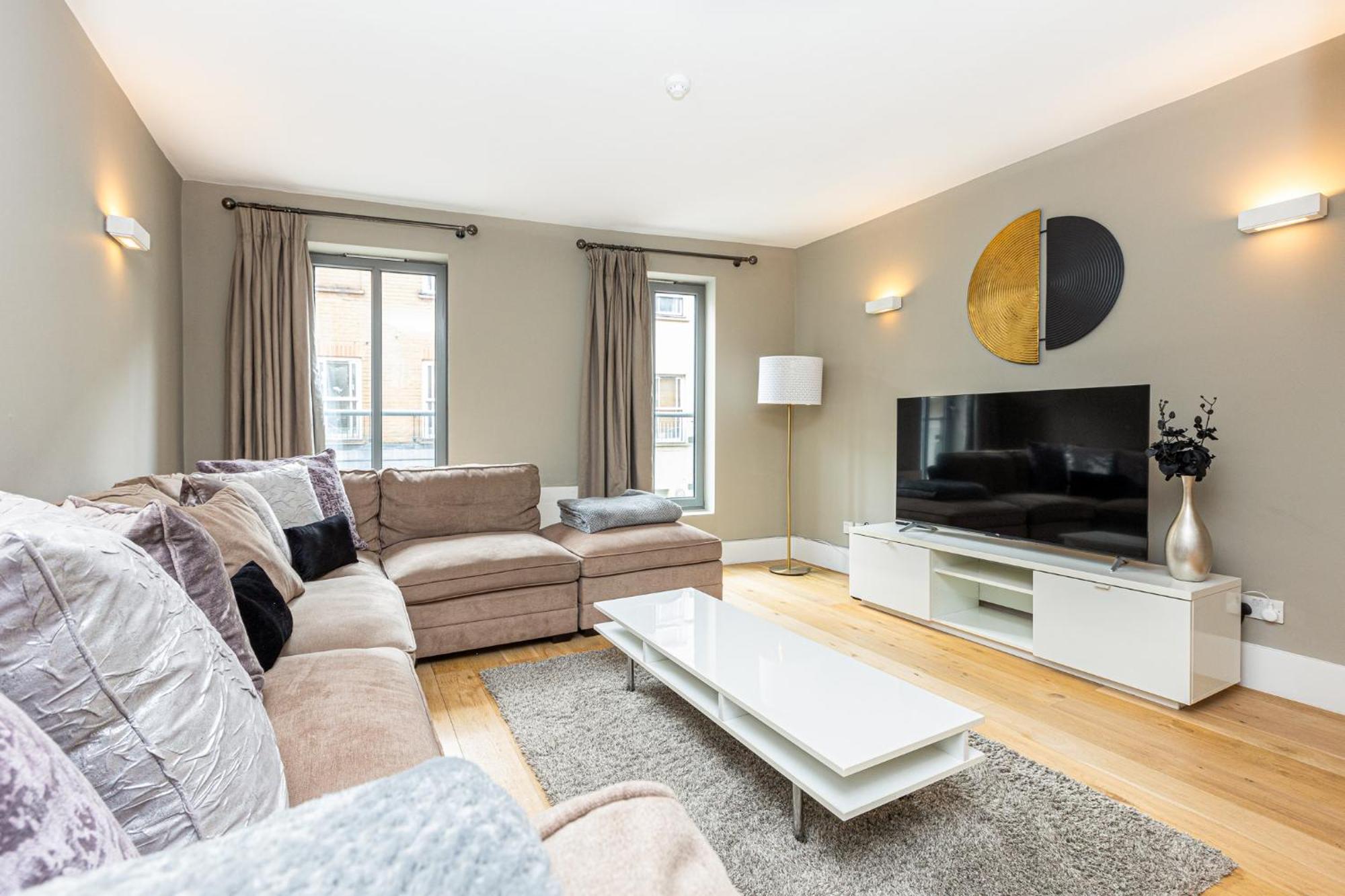 Fantastic Multilevel 3br, Vibrant Angel, 5min Tube Londres