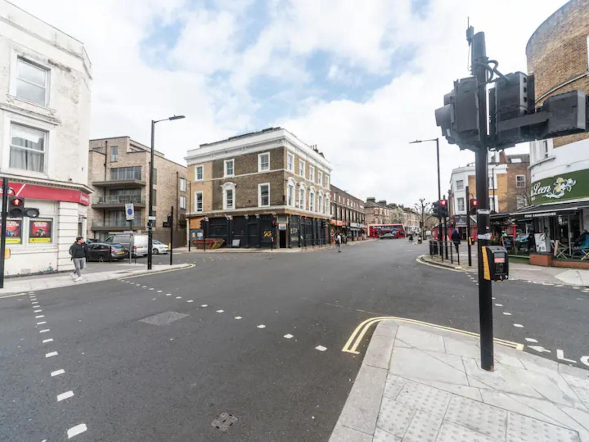 Pass The Keys Stylish 3-bed Duplex Near Notting Hill Appartement
