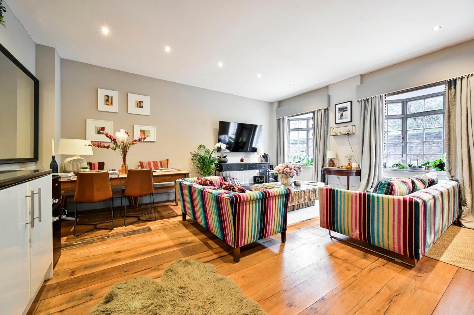 Magnificent 2 Bed Hyde Park Mews House Apartamento Londres