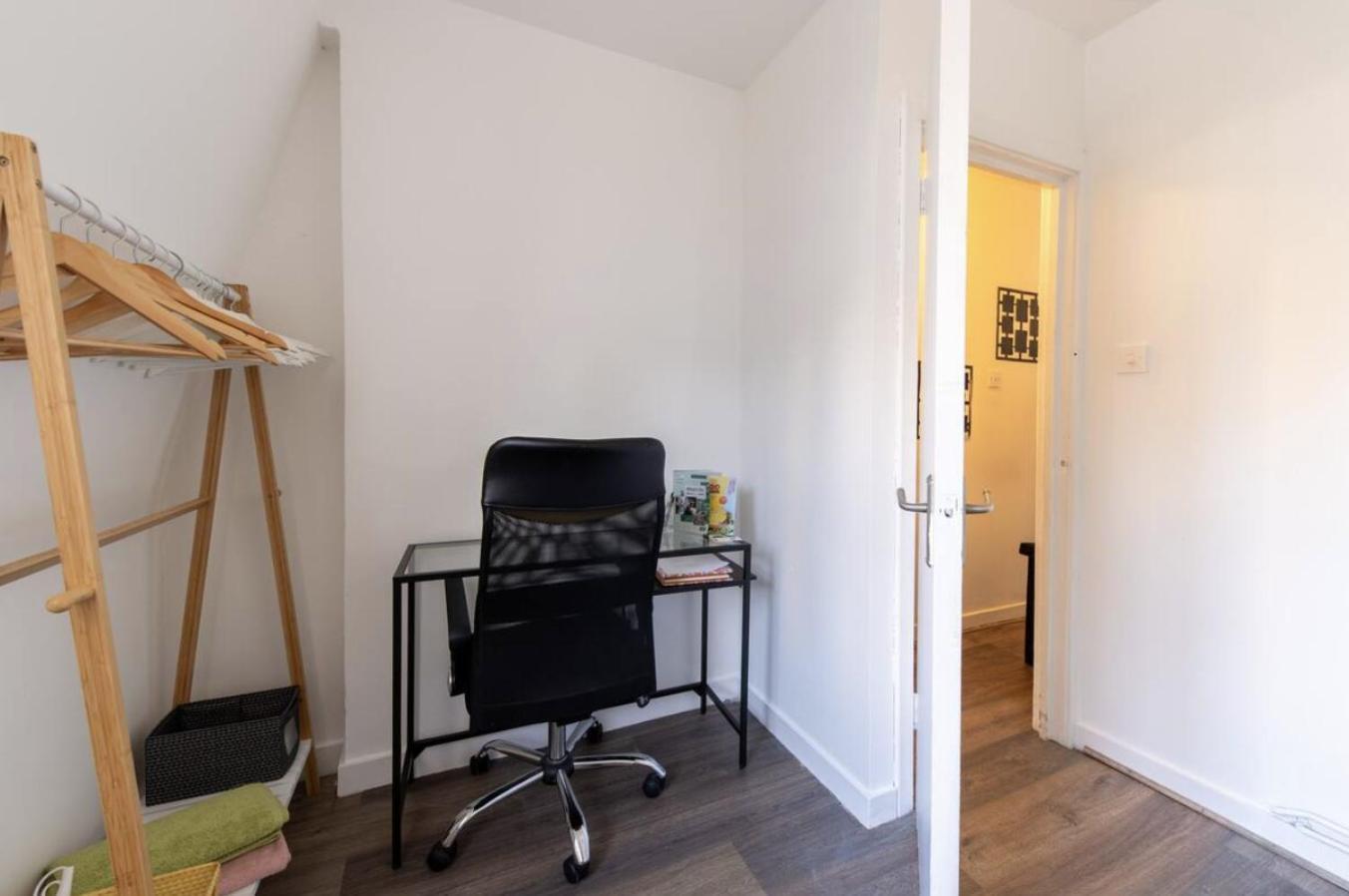 Apartment Private Bedroom In Euston