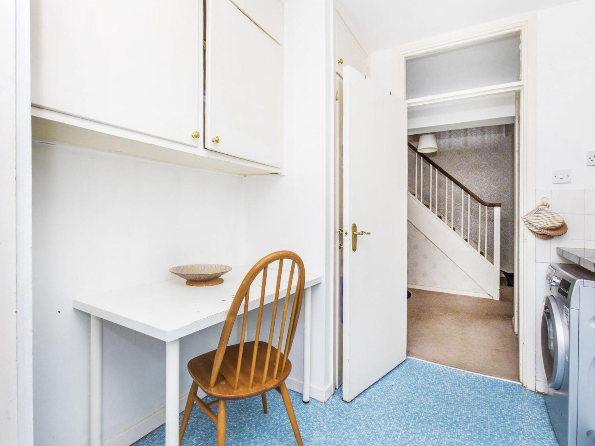 Pass The Keys - Beautiful Flat With Balcony In Swiss Cottage, * Londres