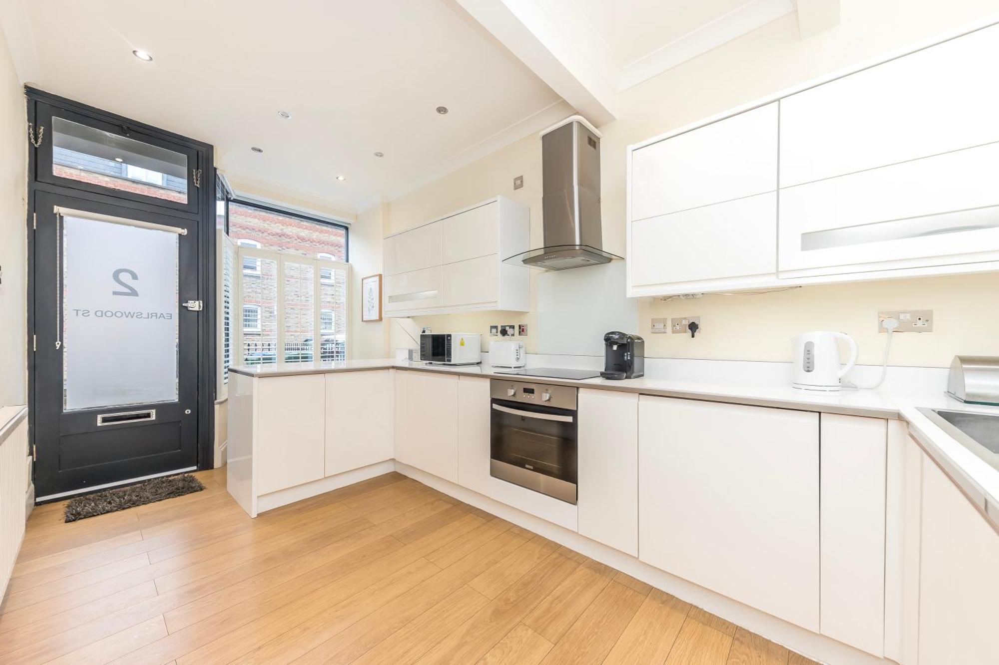 Victorian Charm: Spacious 3-bed Near Attractions Casa de férias *