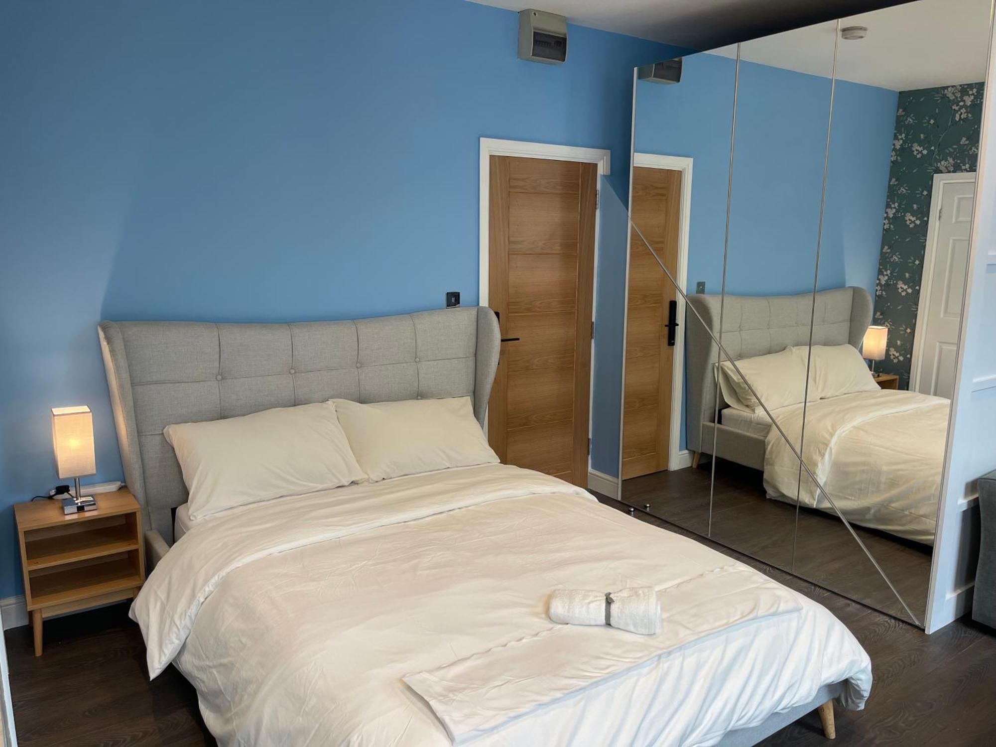 Luxurious Restful Flat, Less Than 30 Mins From Centre! *
