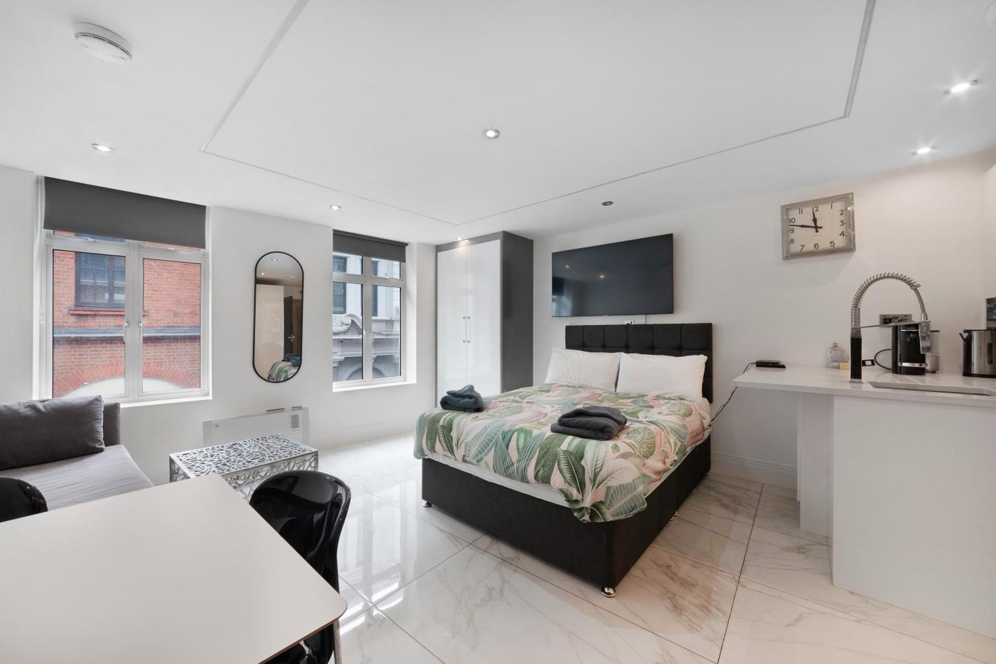 Stylish New Covent Garden Soho Studio Apart Apartment London