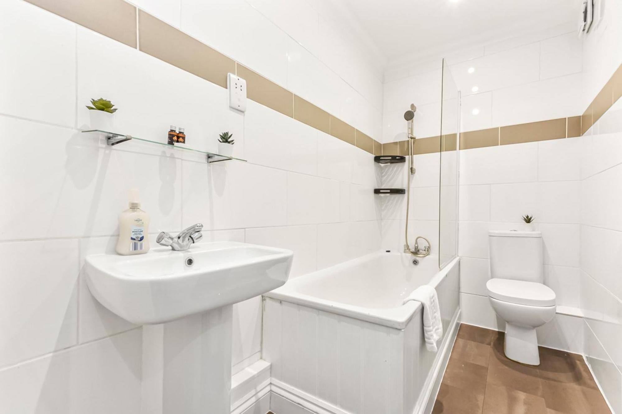 Zone 1, Near Eye, Attractions, 2 Beds Londres