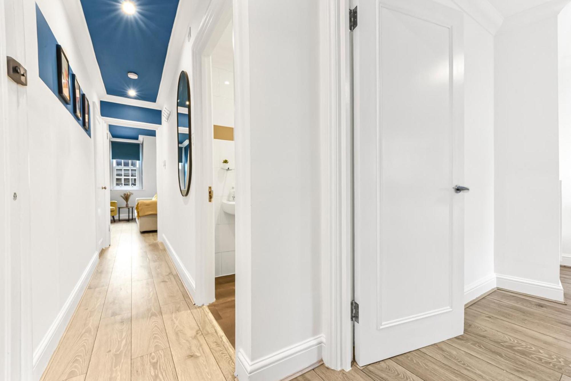 Zone 1, Near Eye, Attractions, 2 Beds *