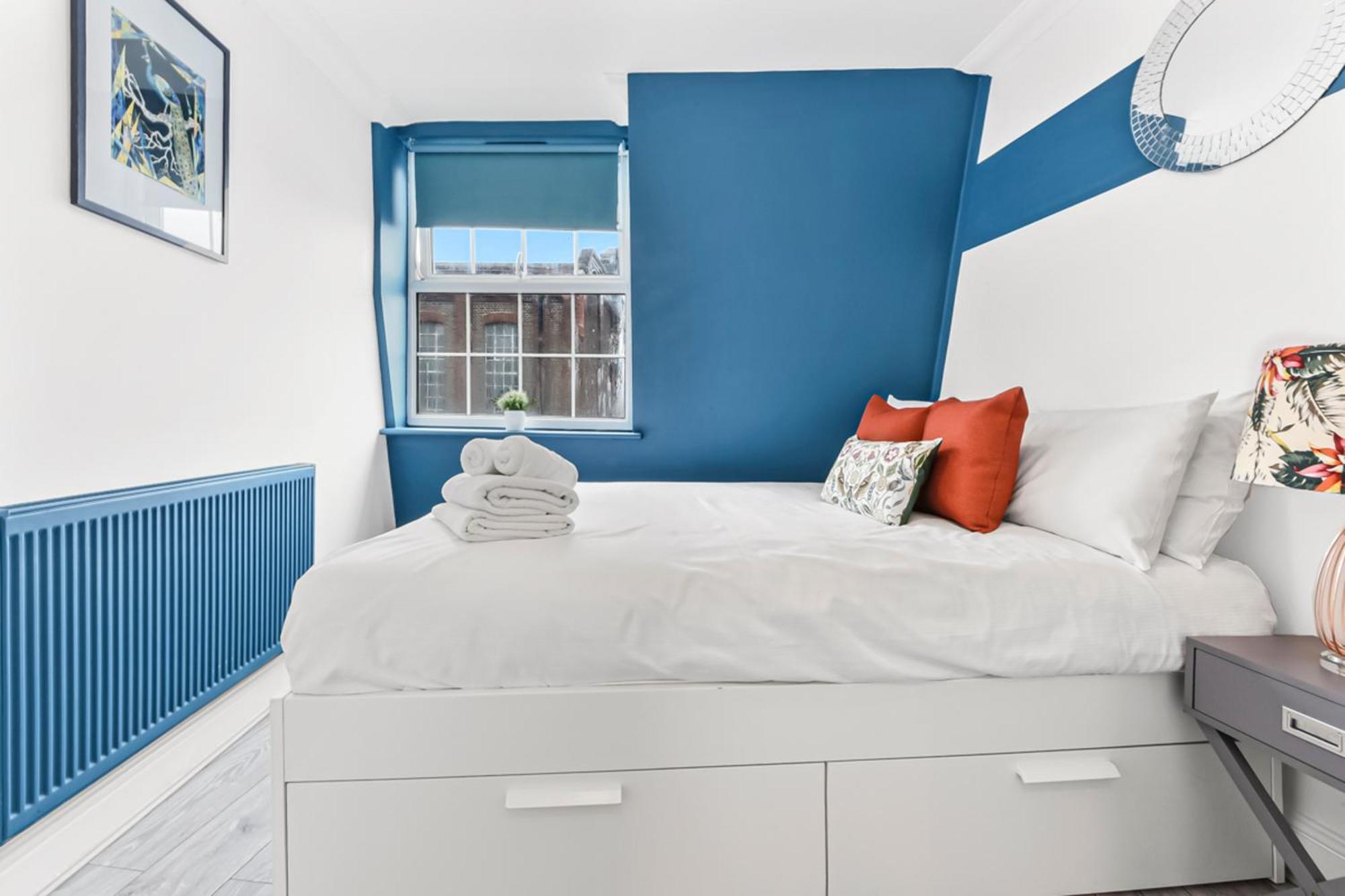 Zone 1, Near Eye, Attractions, 2 Beds Londres