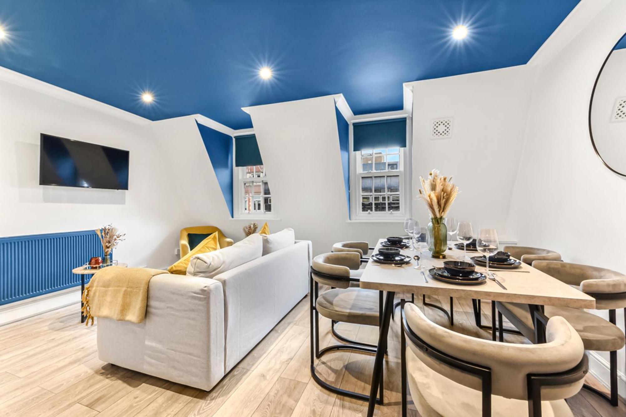 Zone 1, Near Eye, Attractions, 2 Beds