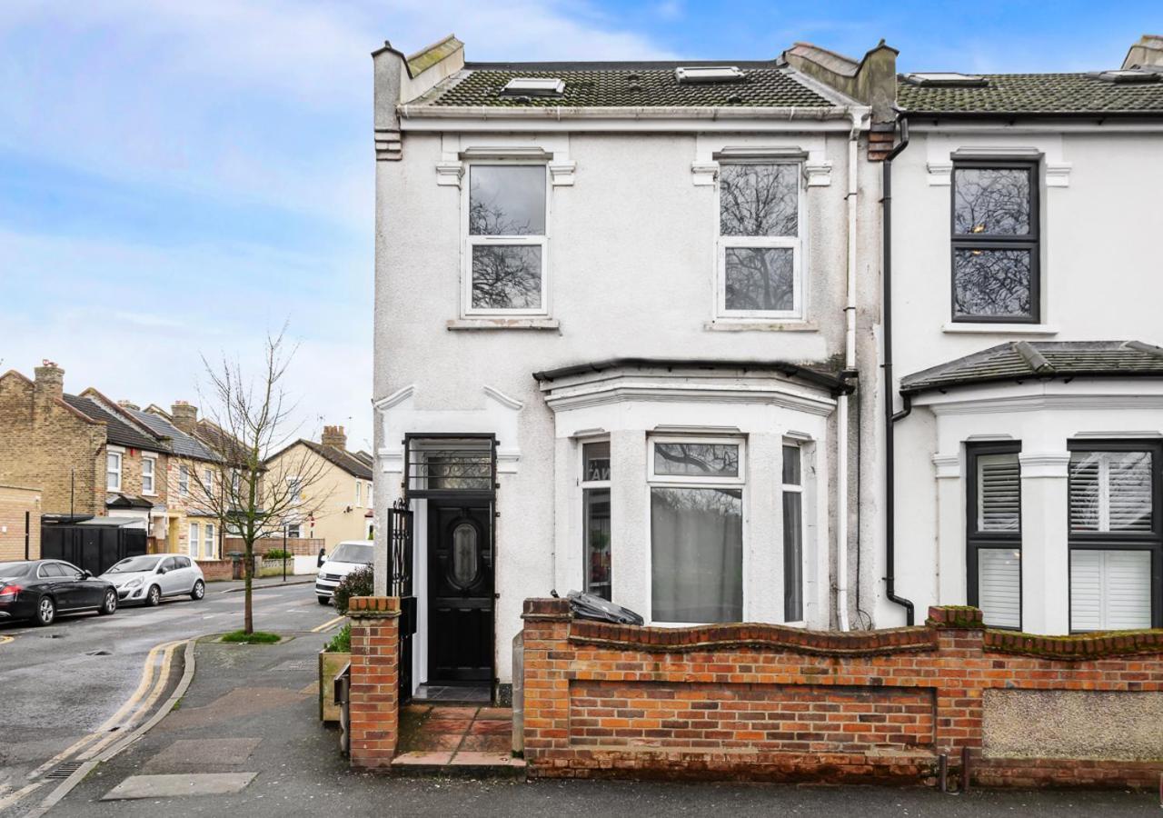 Uksas Two Bed Flat Park Front Apartamento *