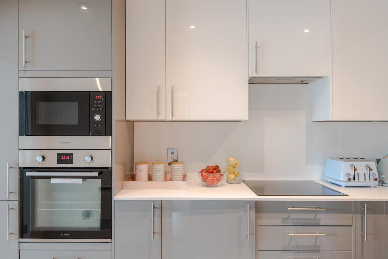 Apartment Huge Thames View Luxxe Nomad Design