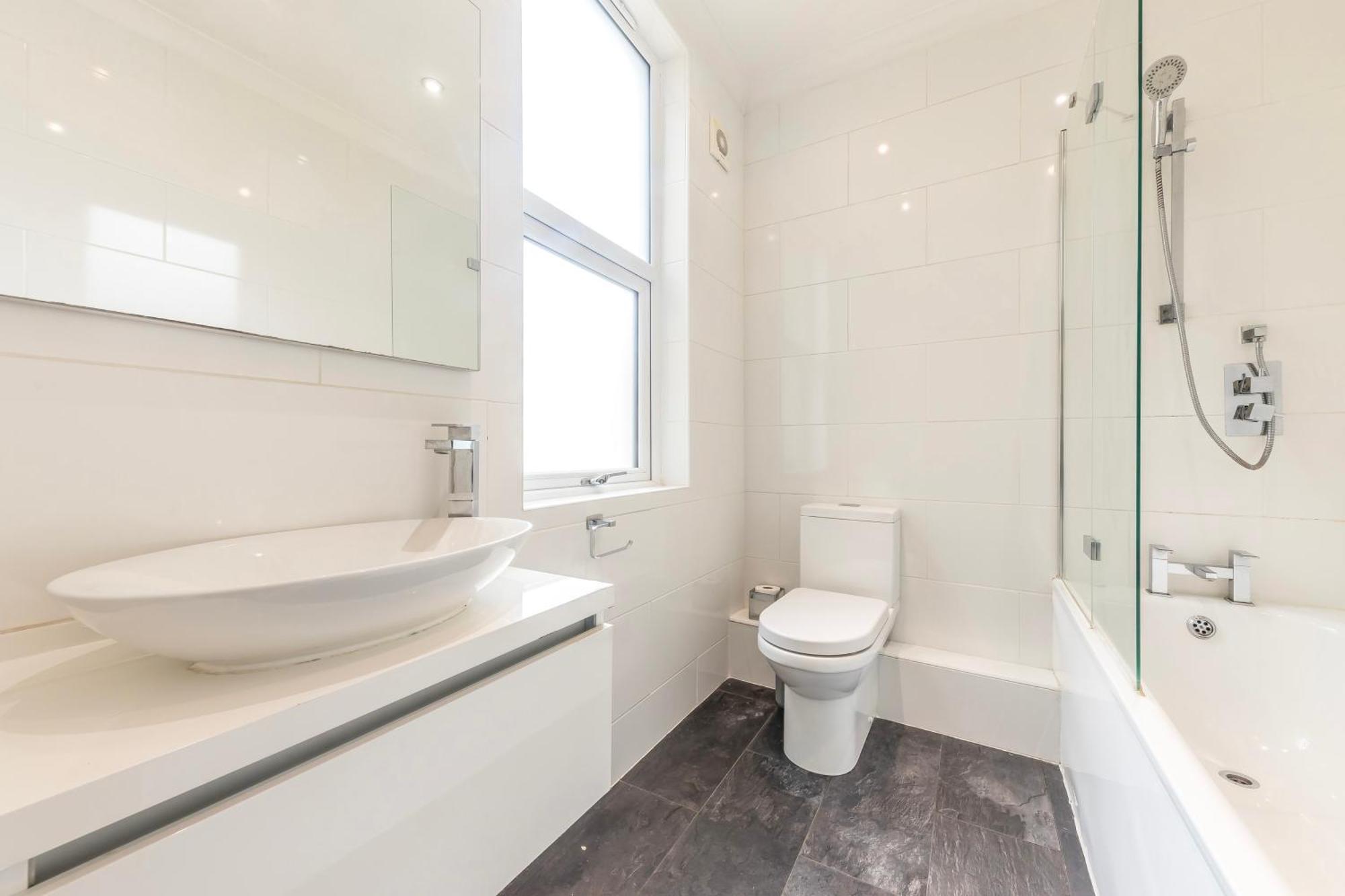 Casa de férias Victorian Charm: Spacious 3-bed Near Attractions Londres