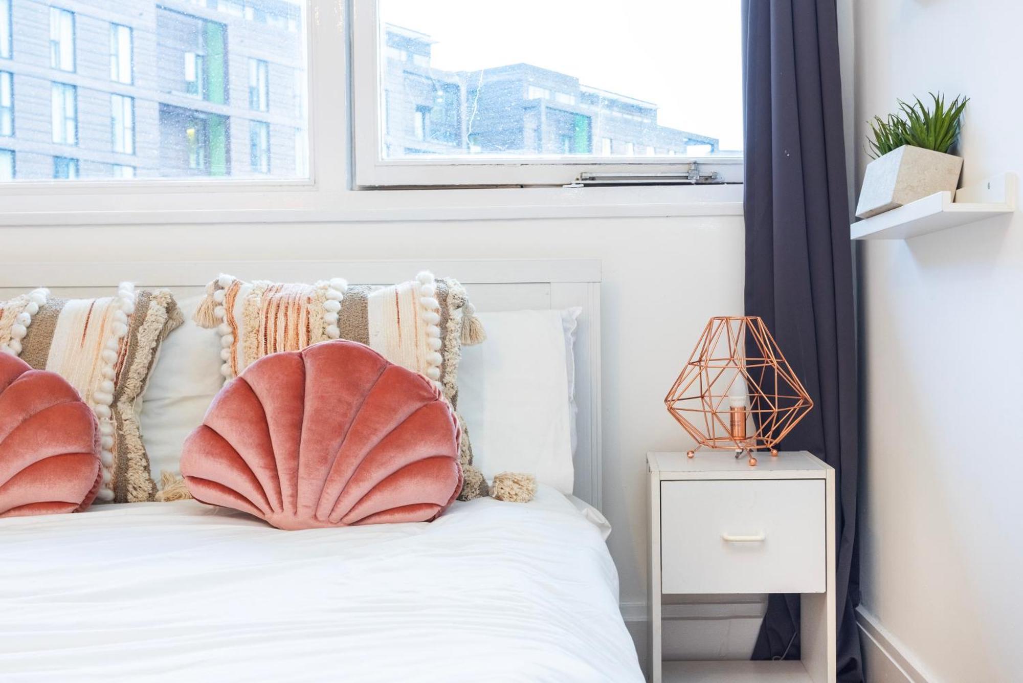 Apartment Trendy 4 Bed Near Vibrant Shoreditch W Balcony And Walking Distance To Tube