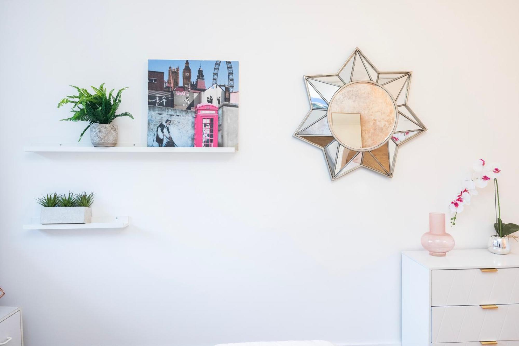 Trendy 4 Bed Near Vibrant Shoreditch W Balcony And Walking Distance To Tube Apartment London