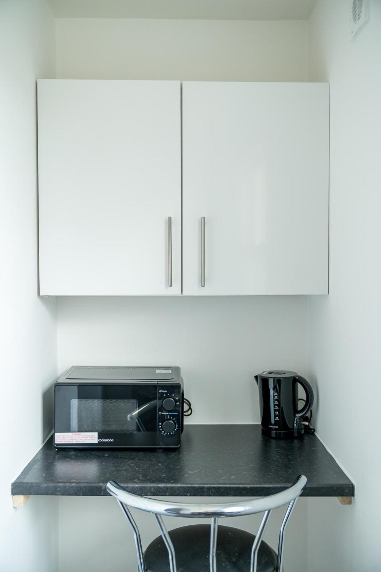 Heart Of Dalston- Trendy Compact Studio Flat *