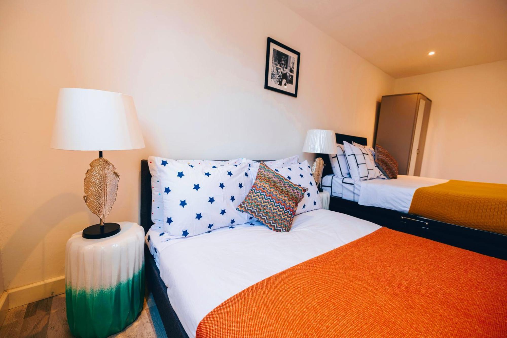 3 Bedroomflat-free Parking-wifi-parking-8people Londres