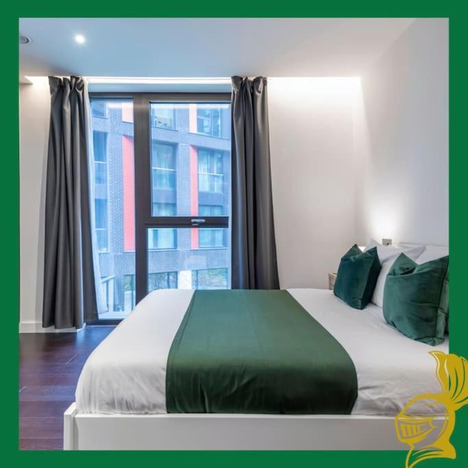 The Embassy Two Bedrooms Devereux Residences Appartement
