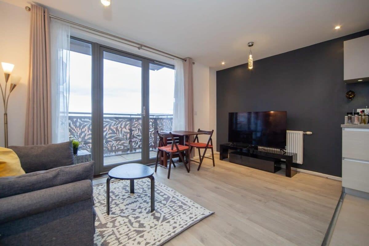Modern 1 Bedroom Canning Town