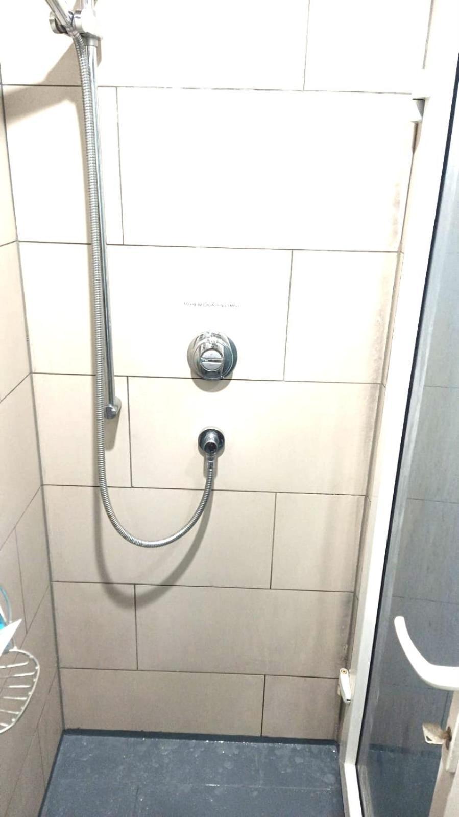 Luxurious Soft Water Air Conditioning Tv Bitcoin Séjour chez l'habitant