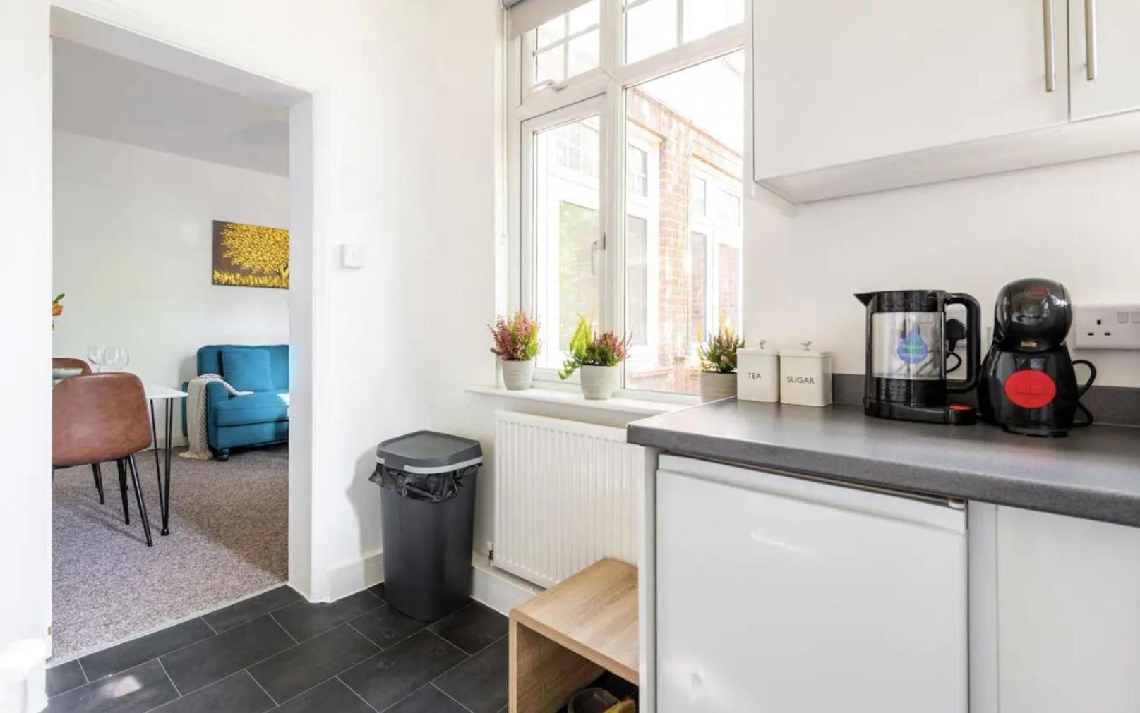 Beautiful 1-bed With Garden In * Londen