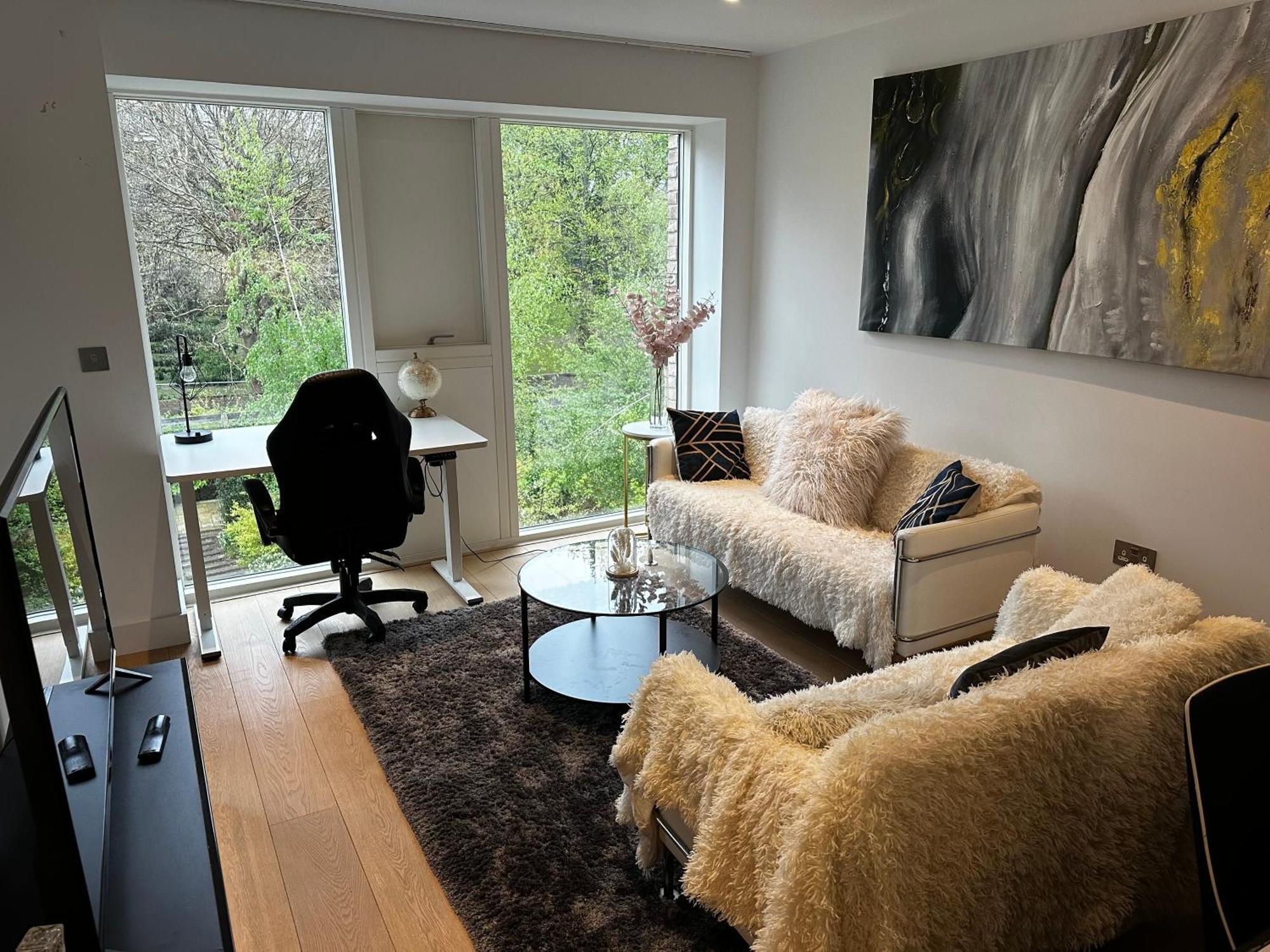 Modern House In Central * London