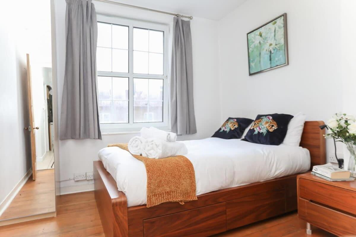 2 Bedroom In Waterloo Central Apartment *