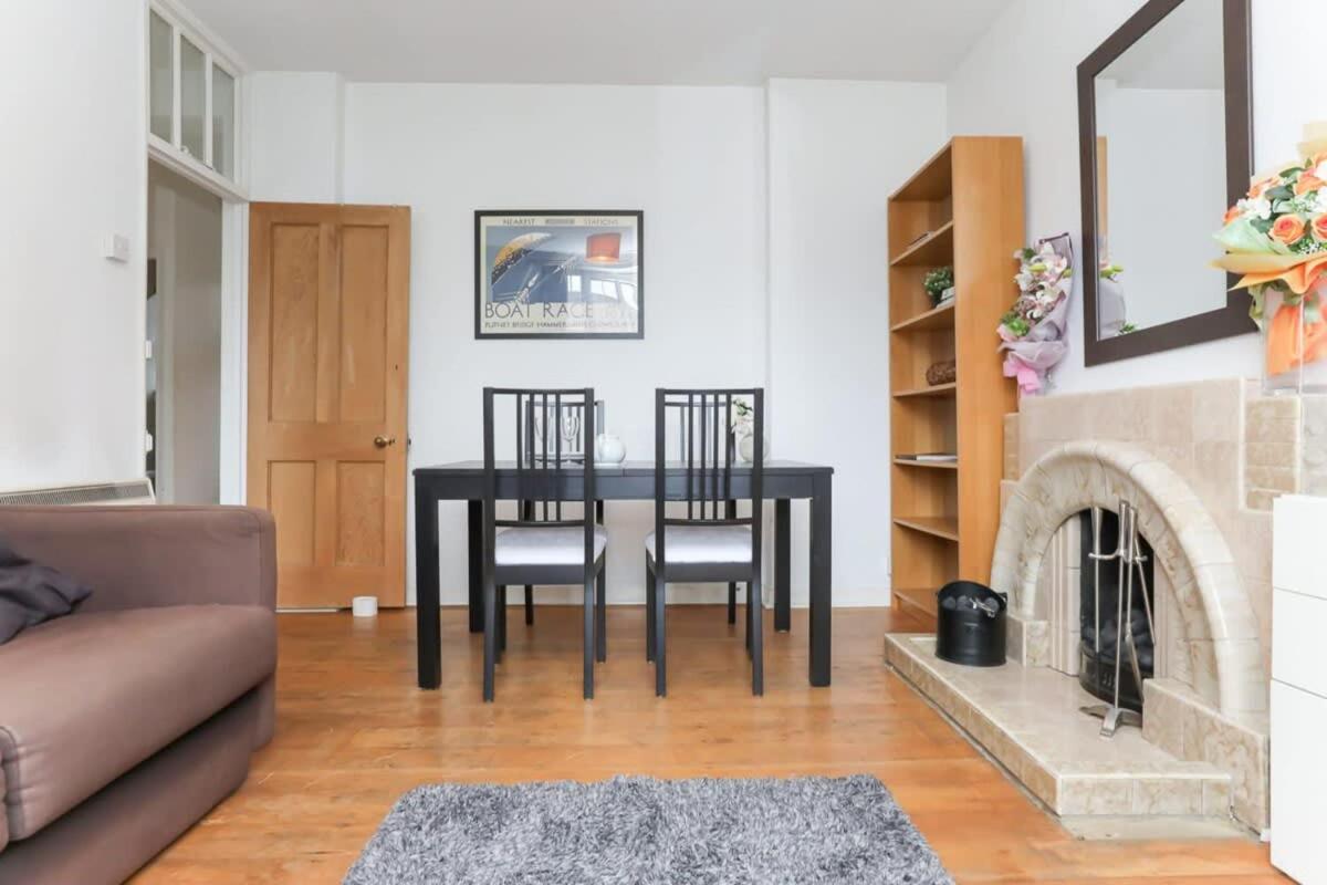 Apartment 2 Bedroom In Waterloo Central