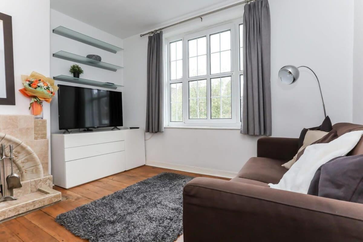2 Bedroom In Waterloo Central London