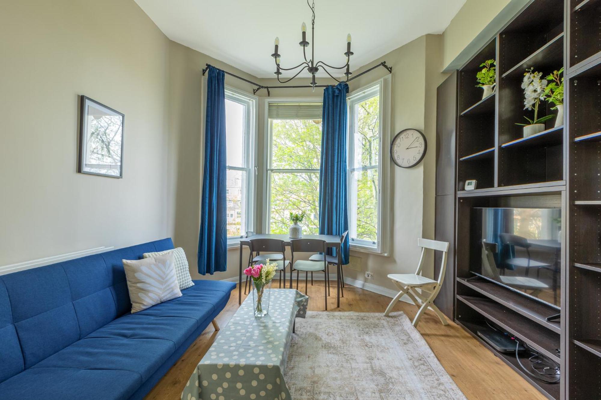 Bright & Stylish 1br, 5min Kensington Olympia Tube