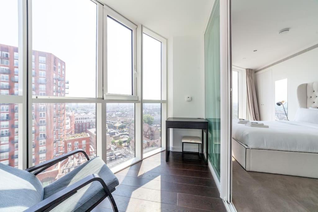 Full Of Light & Spacious 2br Residence, 9 Elms Apartamento *
