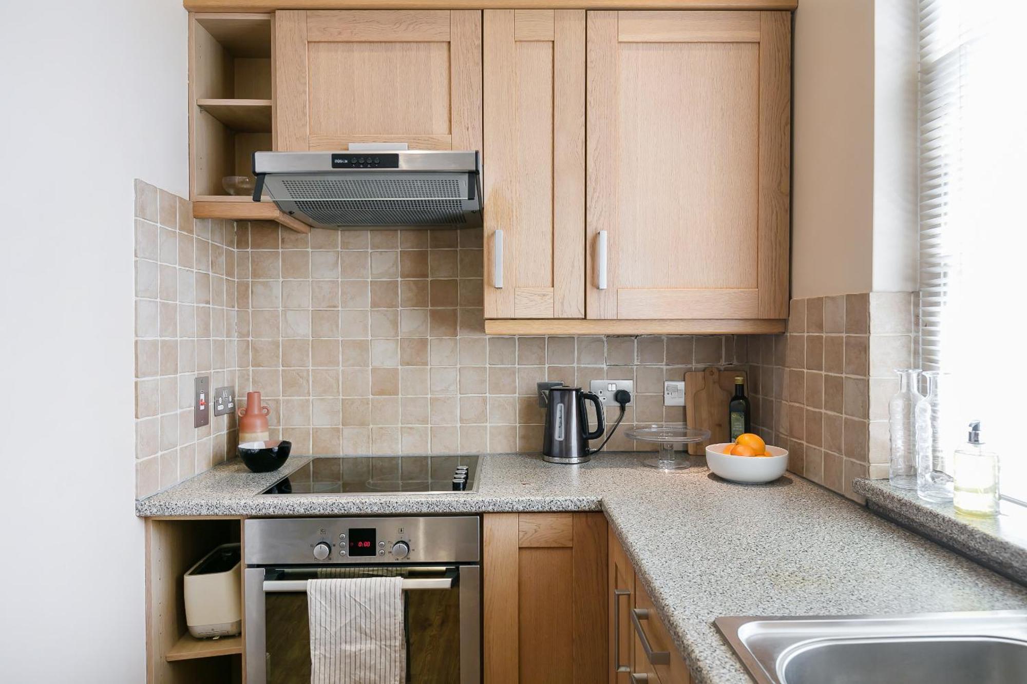 Small Sun Lit Studio Minutes From Kings Cross Station Londres