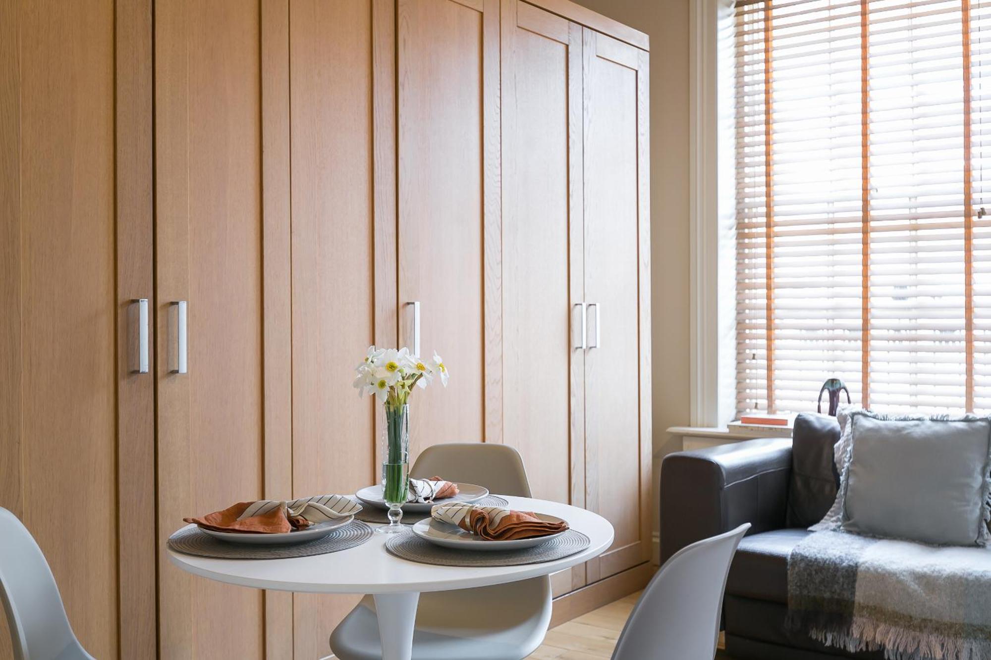 Small Sun Lit Studio Minutes From Kings Cross Station Apartamento *