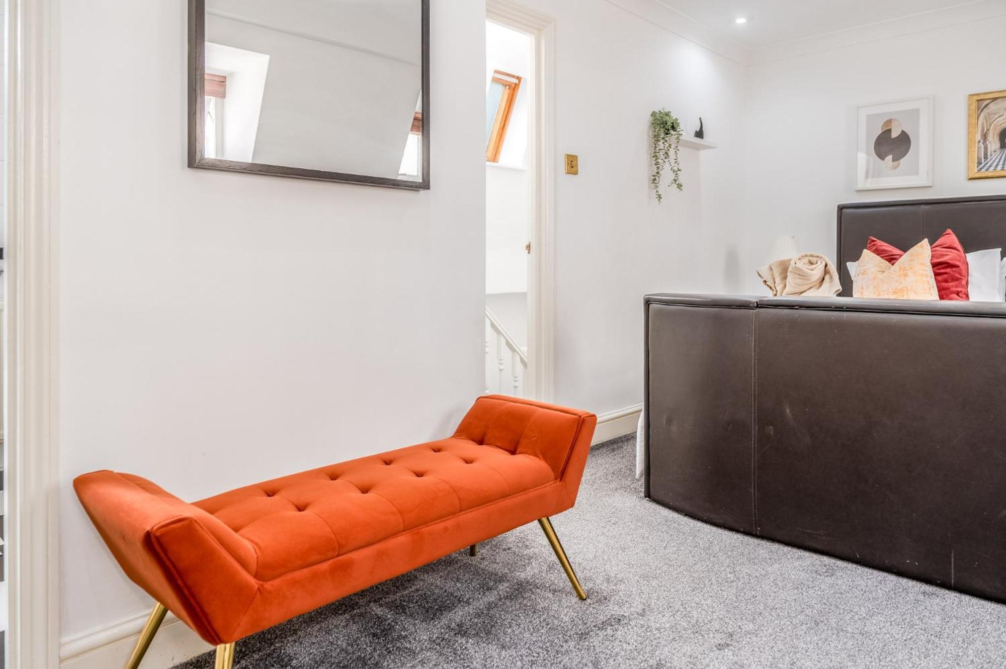 Charming 3-bedroom Townhouse Balcony Сasa de vacaciones