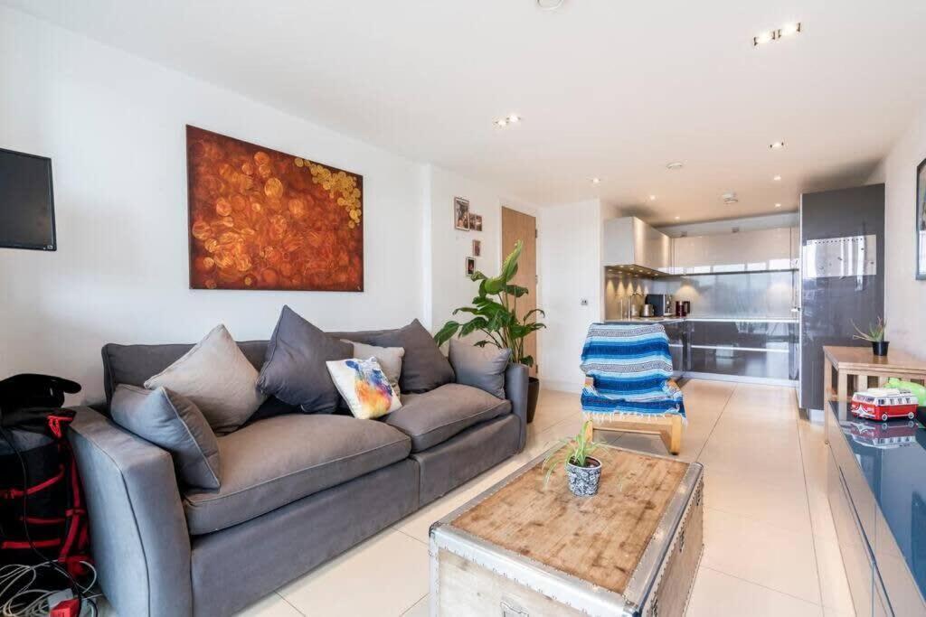 Apartamento 1 Bedroom Penthouse Flat In East *