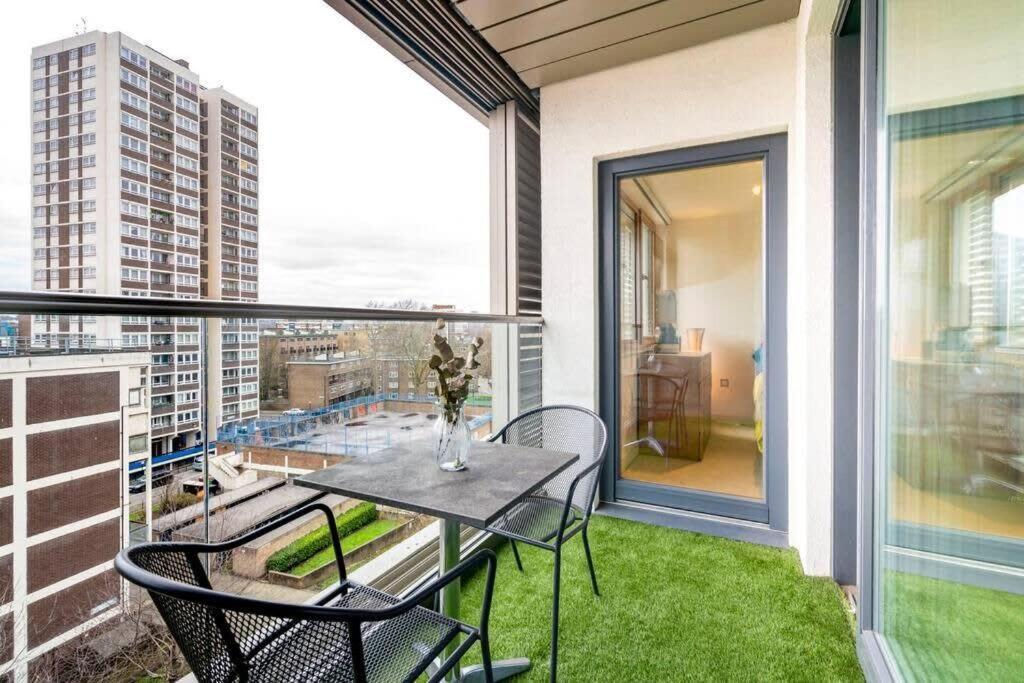 Apartamento 1 Bedroom Penthouse Flat In East