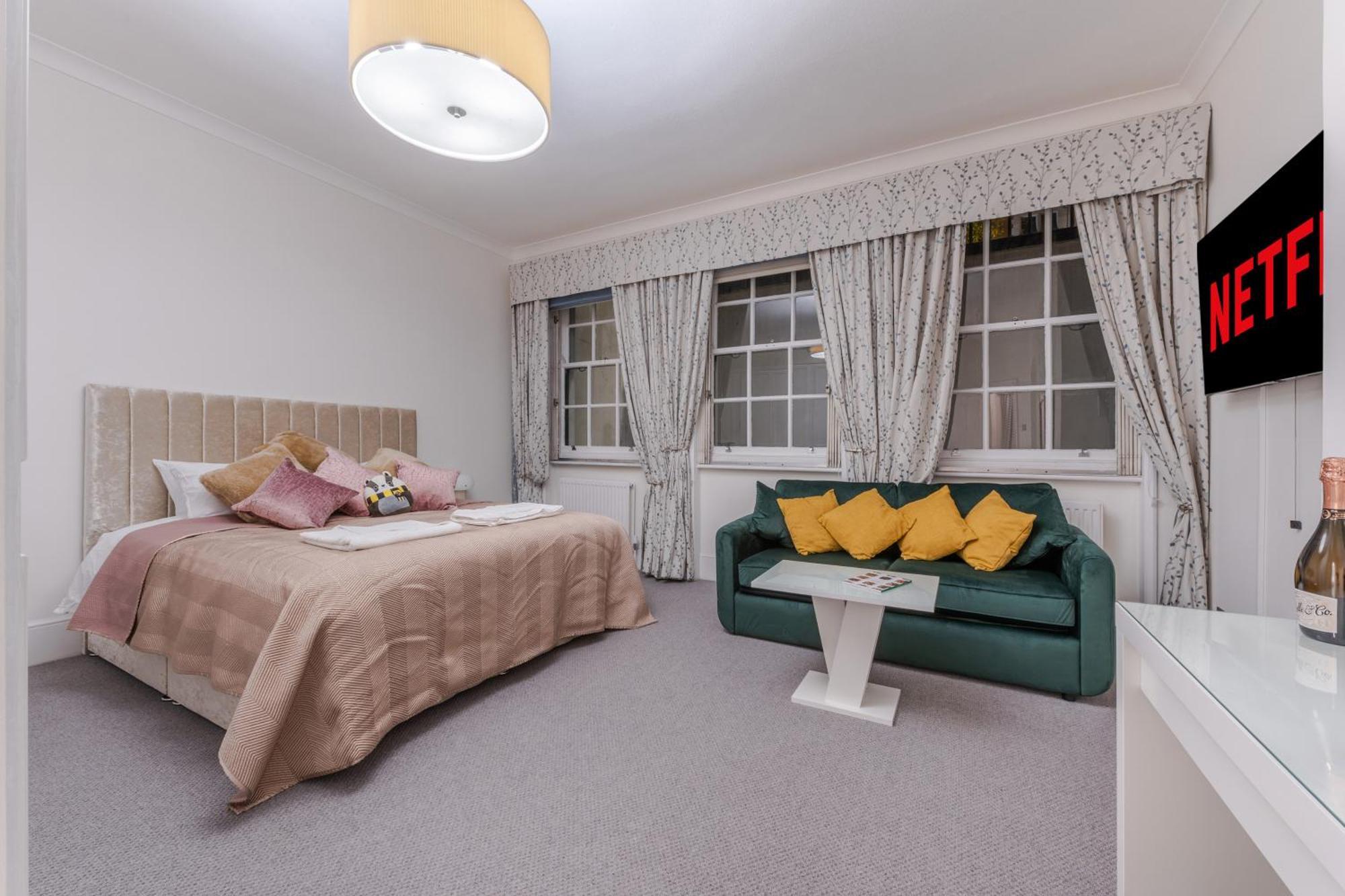 Stylish Spacious Retreat Luxury 2 Bed Haven 2hs Appartement *