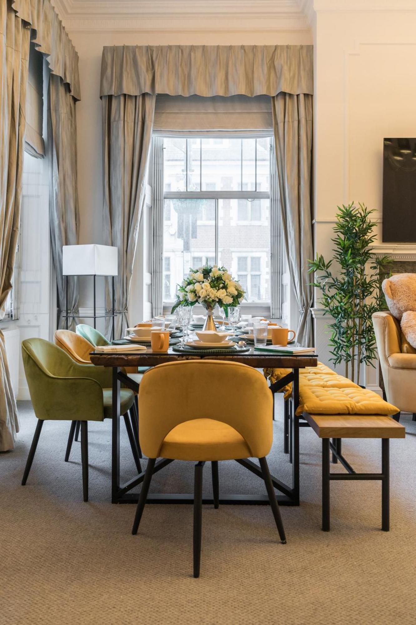 Stylish 3 Bedroom Luxury In Harley Street - 3hs Appartement Londen