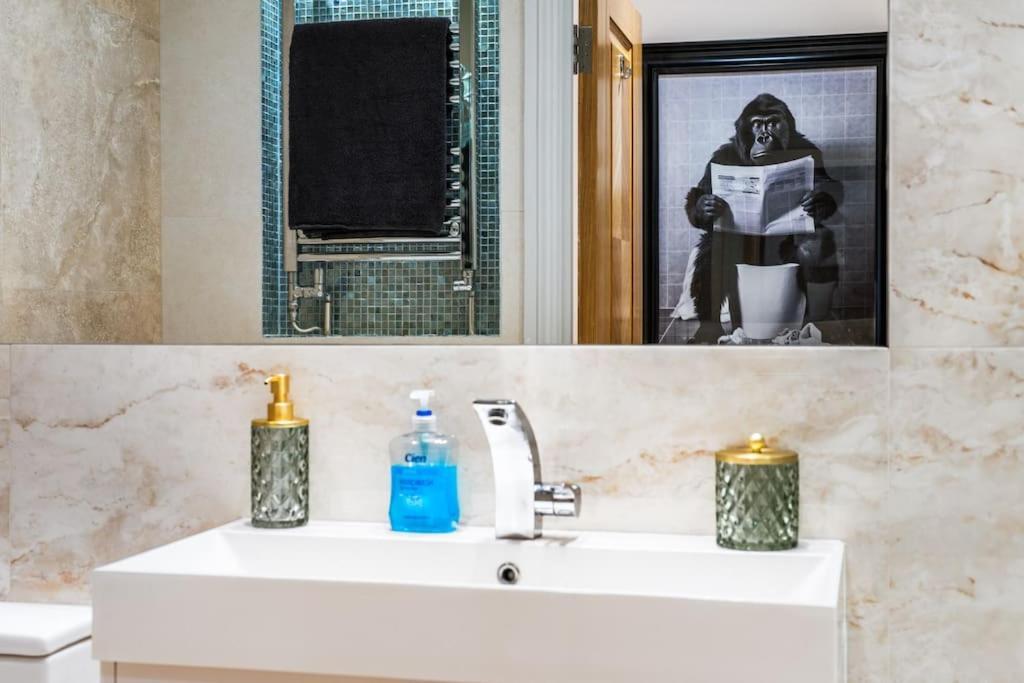 Apartamento 2 Bed / 2 Bath Versace In Knightsbridge