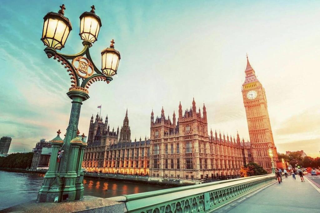 Apartamento 2 Bed / 2 Bath Versace In Knightsbridge