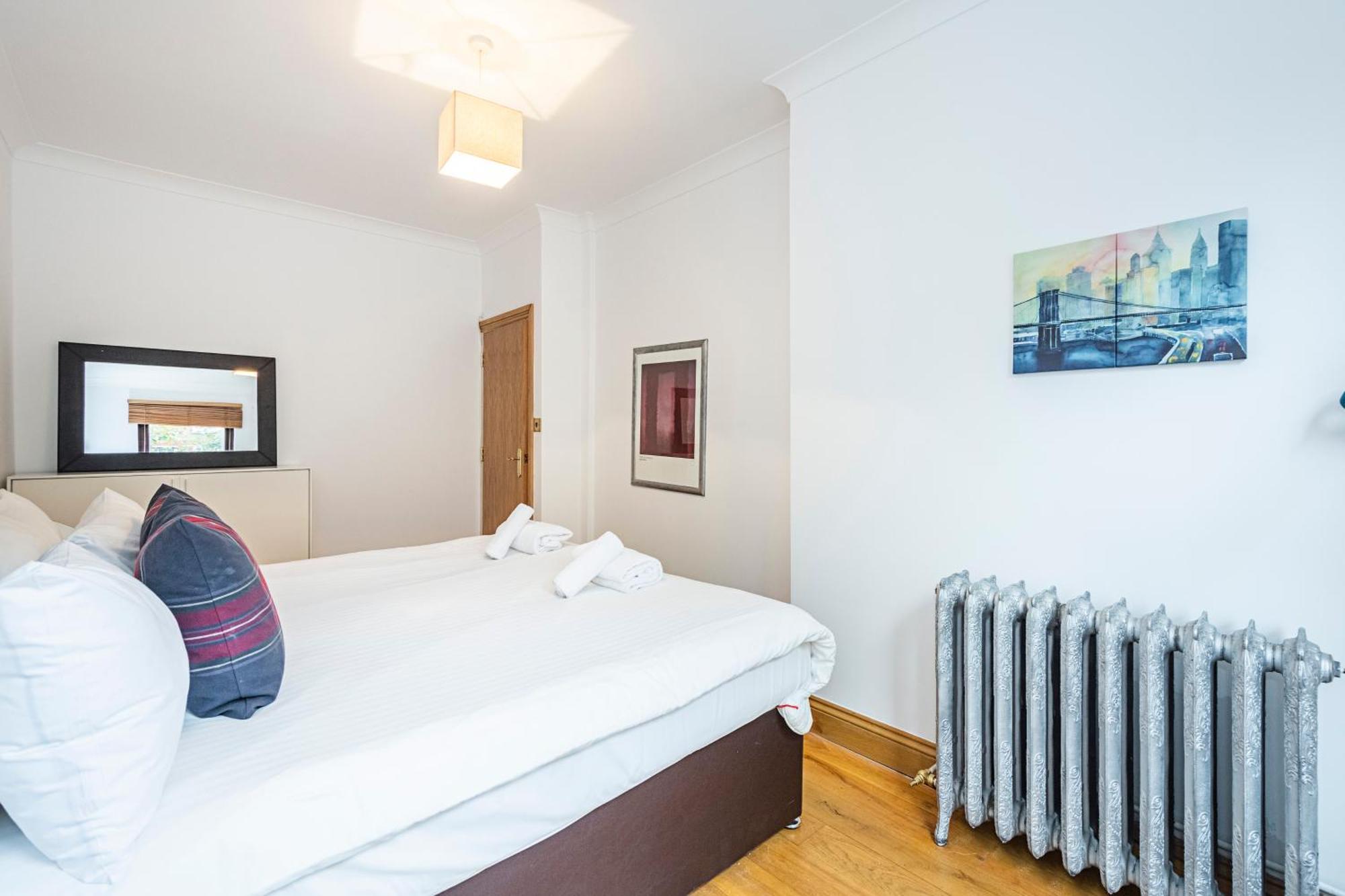 2 Bedroom By Av Short Lets Southwark With Free Wifi