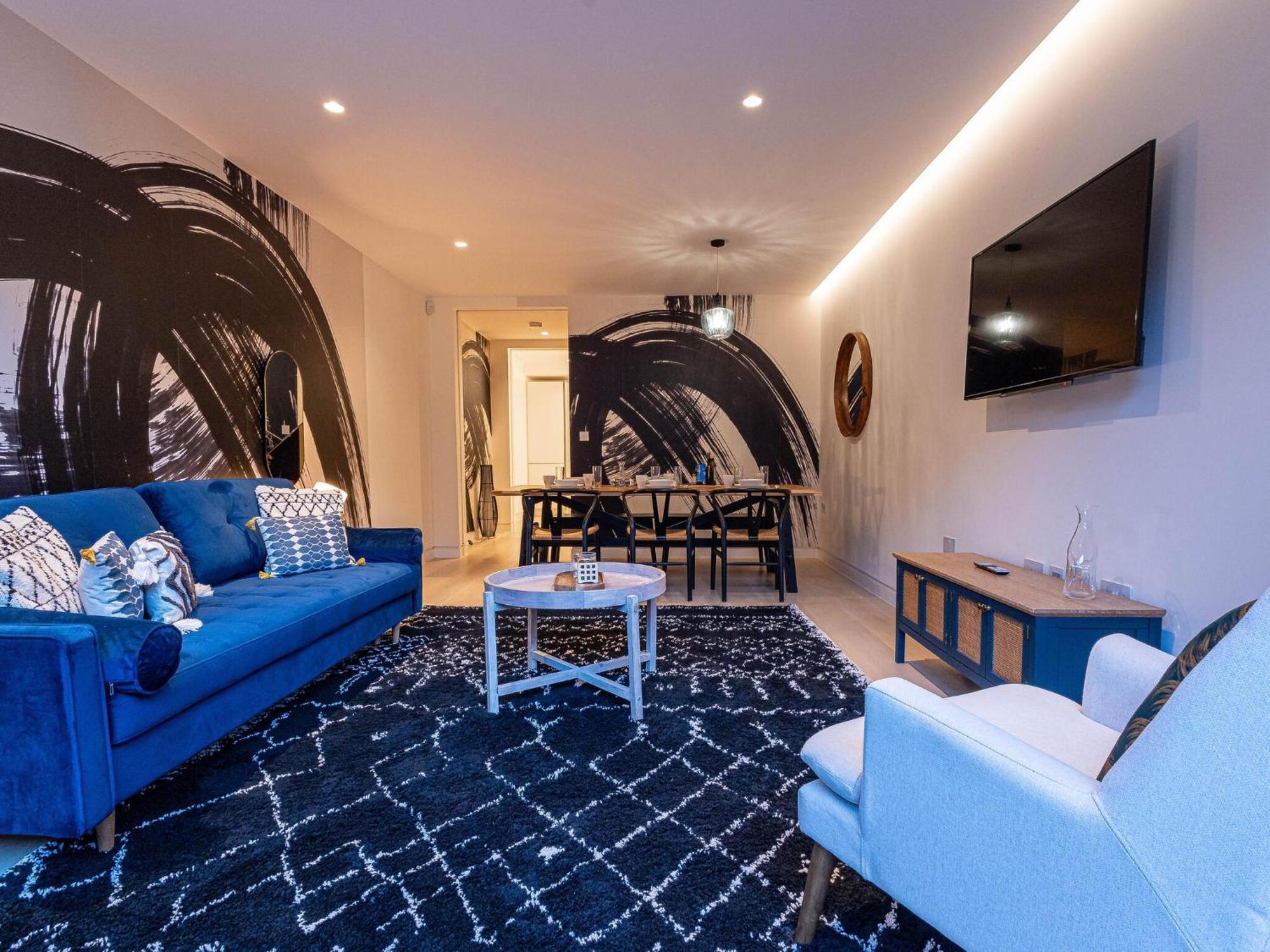 Apartment The Arches Luxurious Three Bedroom Close To Hampstead Heath With Garden Balcony And Courtyard *
