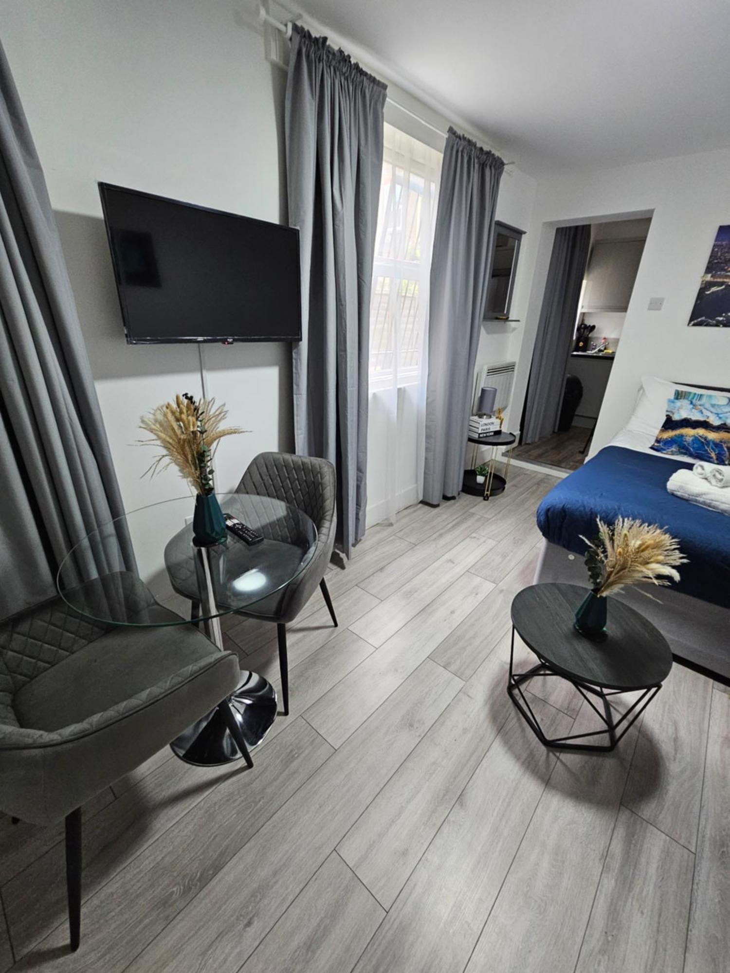 Appartement Cozy Ground-floor Studio, Excellent Access *