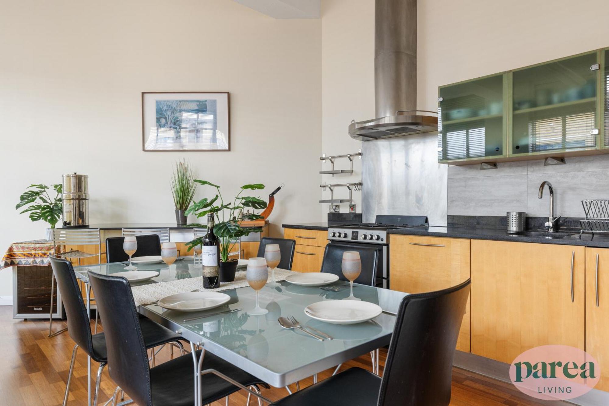 Parea Living - Spacious 3 Bed Flat, Canary Wharf Views With Parking Londres