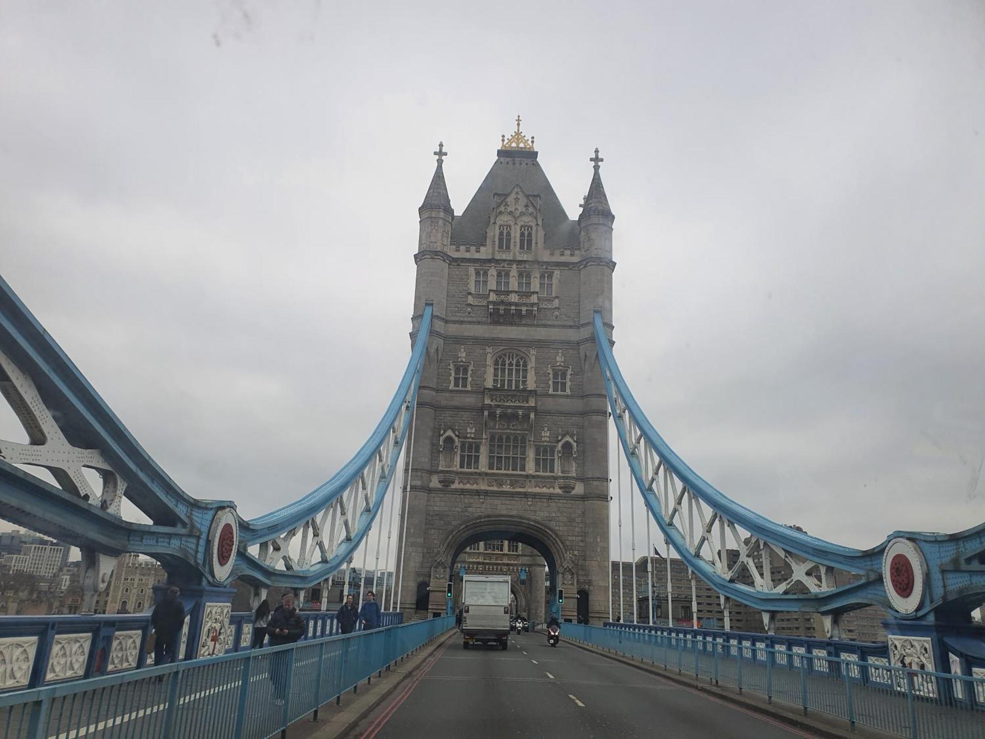 Luxurious Flat Overlooking Canay Wharf London