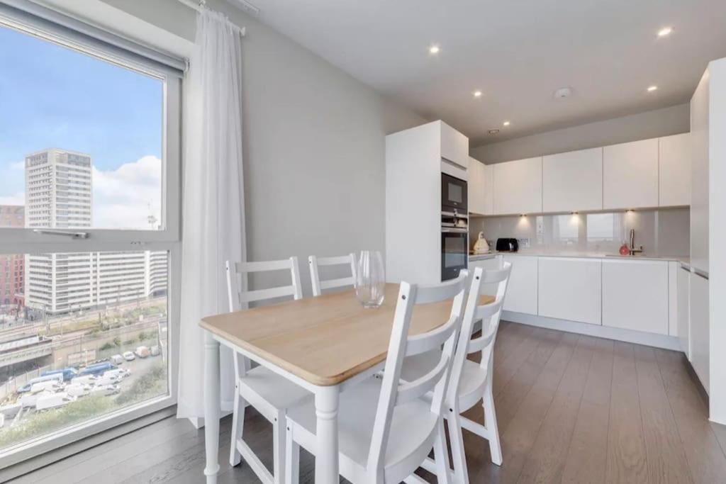 Apartamento King's Cross Modern 2 Bedroom