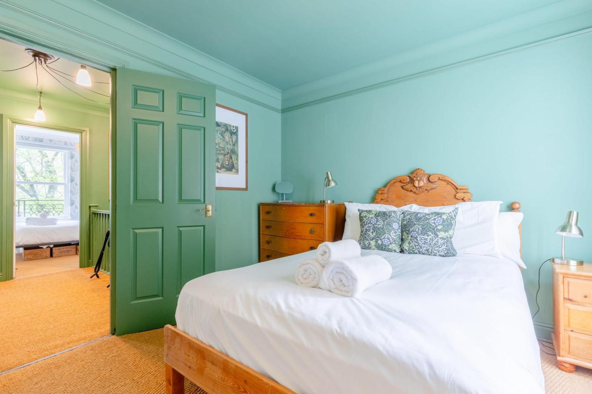 Bright 3 Bedroom House Near King's Cross Stpancras Casa de férias *